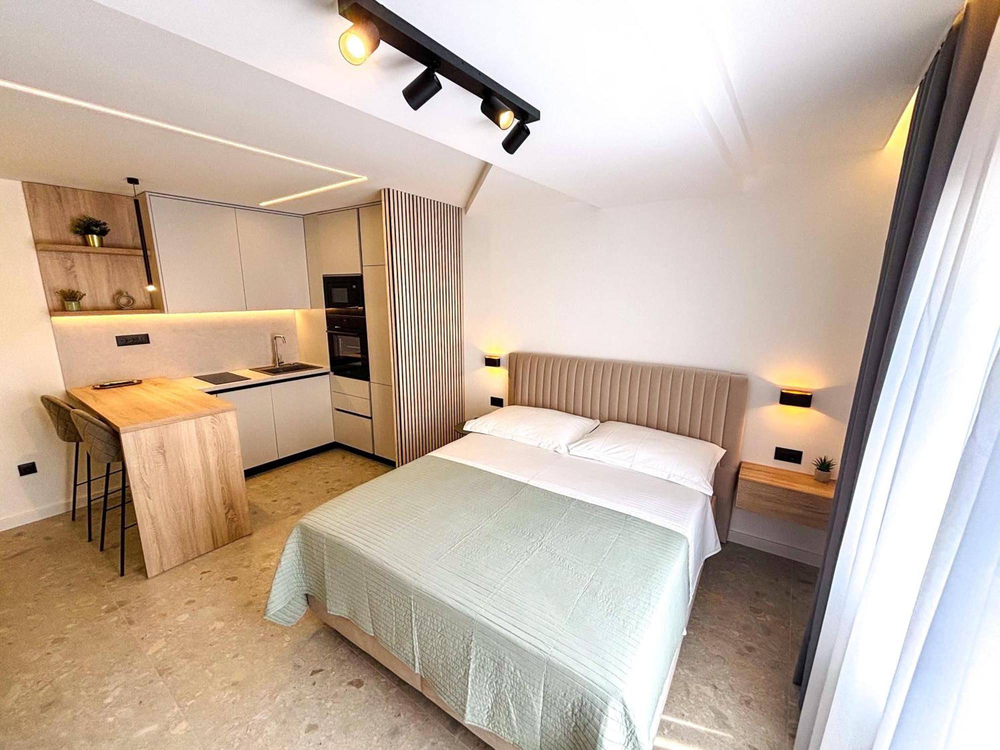 Marthinis Luxury Suites Σπλιτ Εξωτερικό φωτογραφία