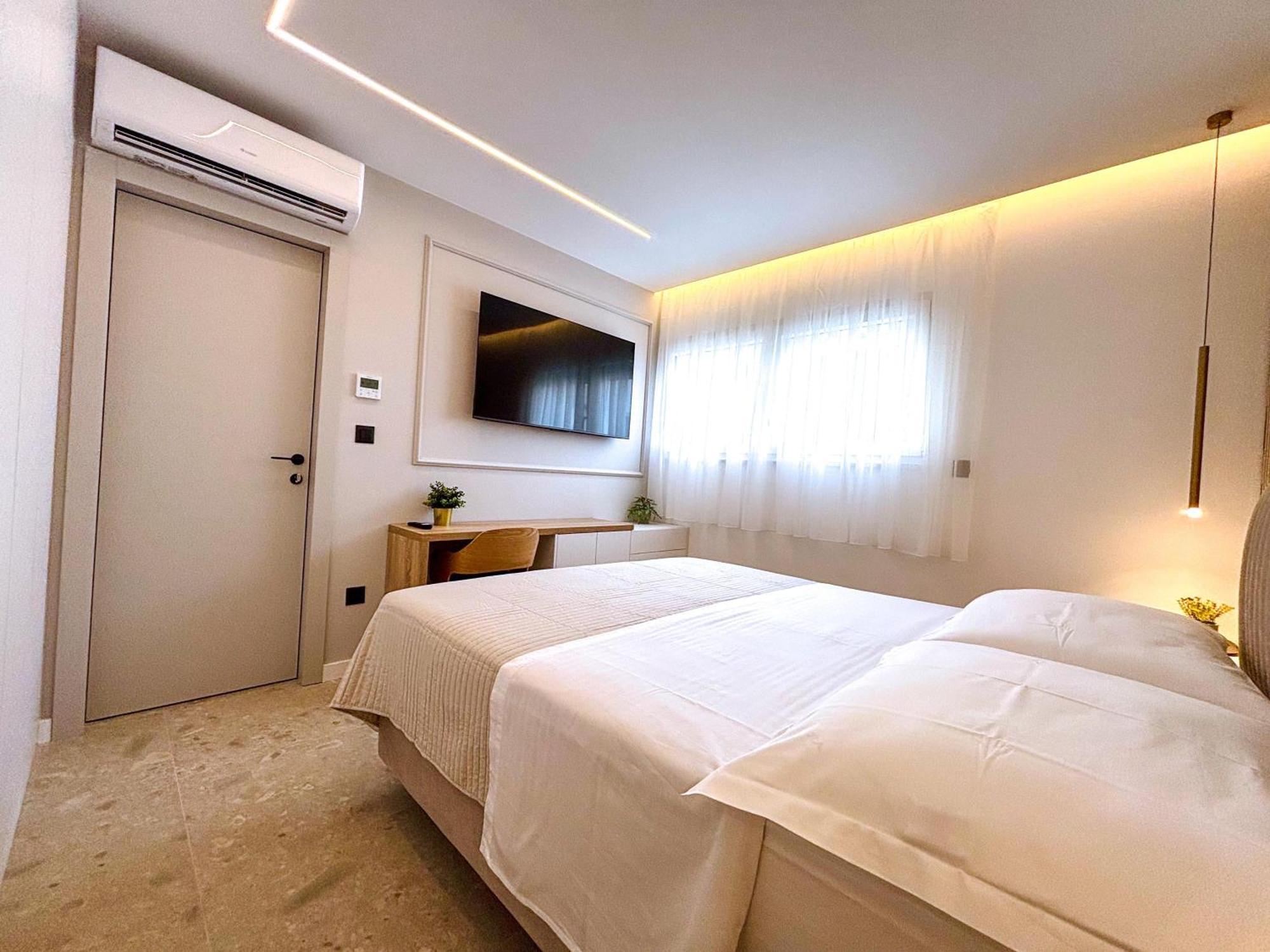 Marthinis Luxury Suites Σπλιτ Εξωτερικό φωτογραφία